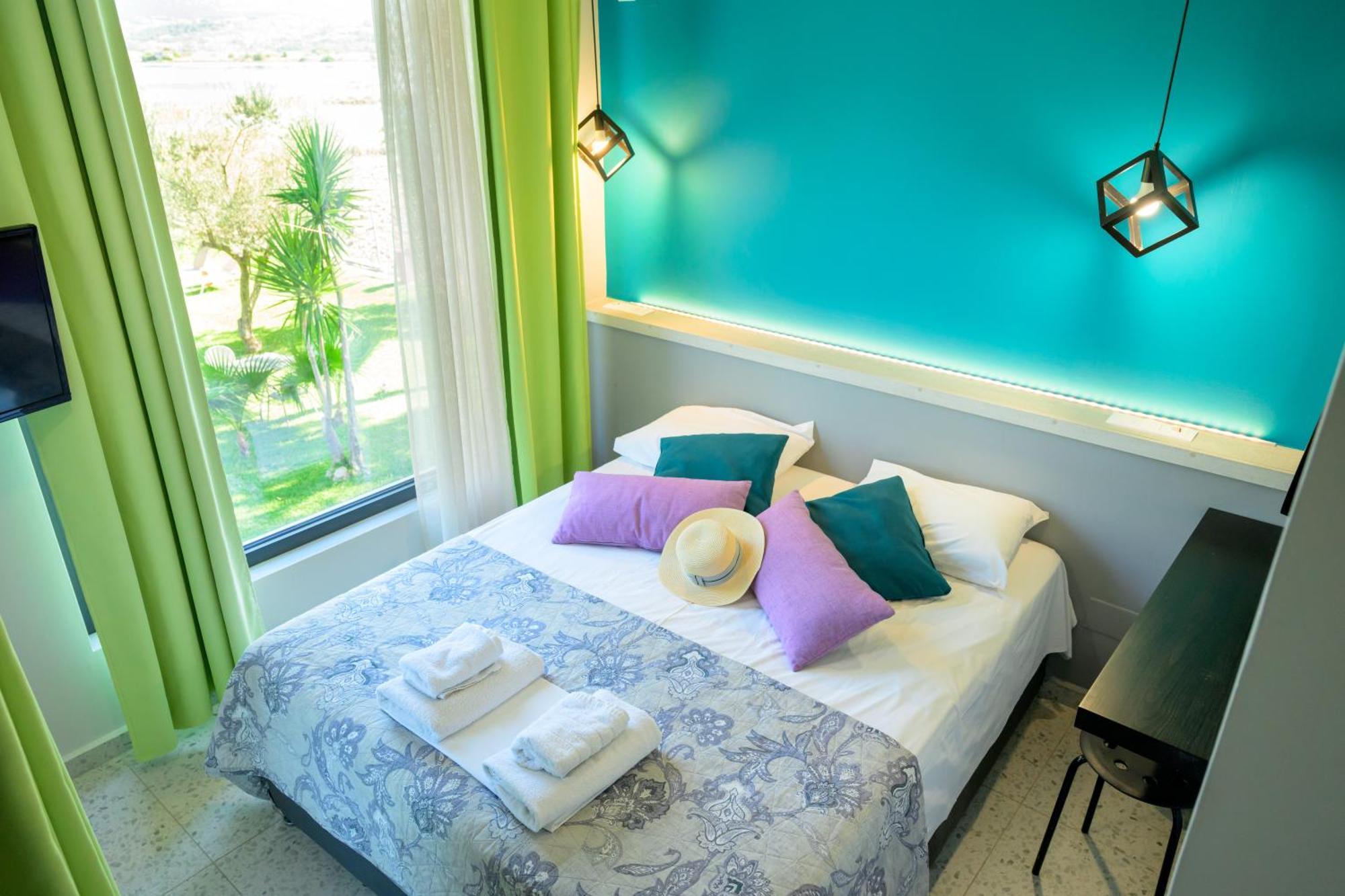 Bikini Apartments Kariótai Extérieur photo