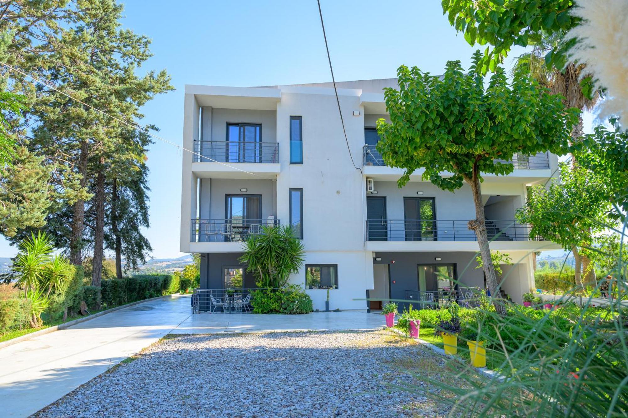 Bikini Apartments Kariótai Extérieur photo