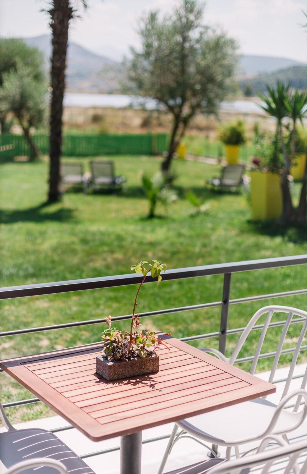 Bikini Apartments Kariótai Extérieur photo