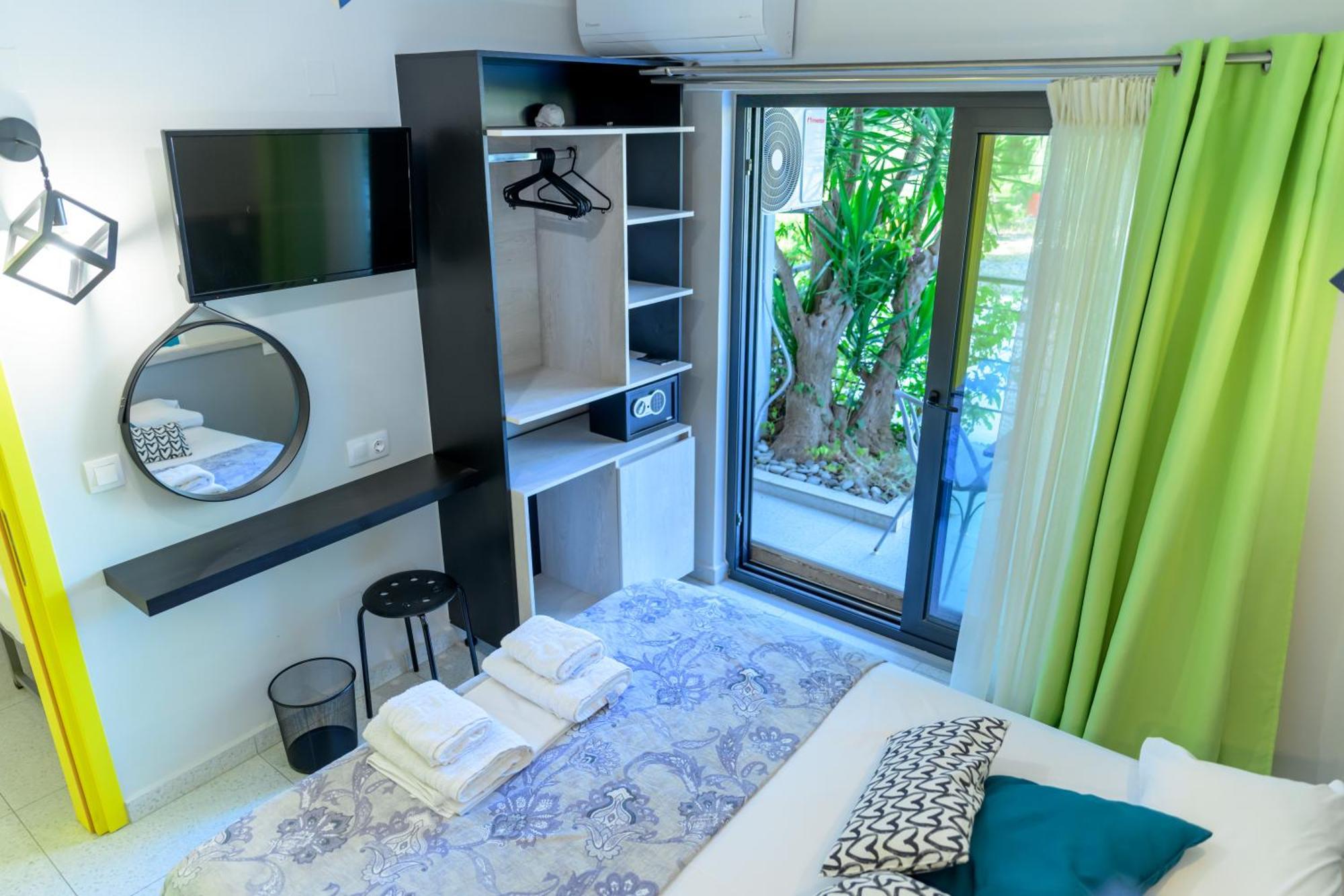 Bikini Apartments Kariótai Extérieur photo